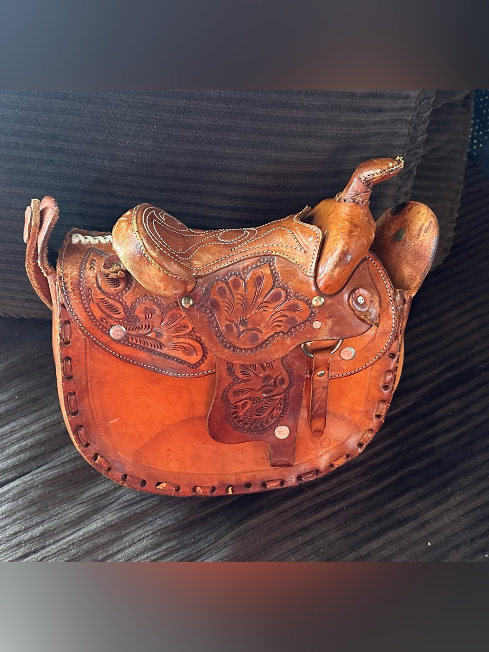 Authentic Gaitan Vintage Hand-tooled Leather Miniature Saddle Purse.Genuine Rare - Picture 2 of 8